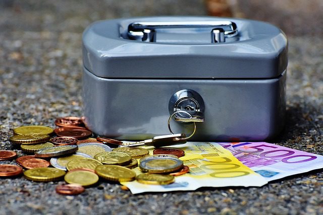 mini investment plan for beginners cashbox of money use in saving up