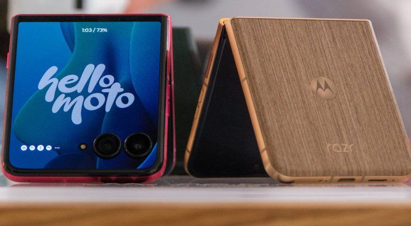 Motorola Razr Ultra 2025 Review: A Stylish Foldable with Flagship Power 1 Motorola Razr Ultra 2025 Review: A Stylish Foldable with Flagship Power