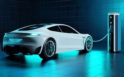 Electric vs Gas Cars 2025: Which Is Cheaper in the Long Run?