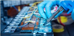 How Smartphone Batteries Work in 2025